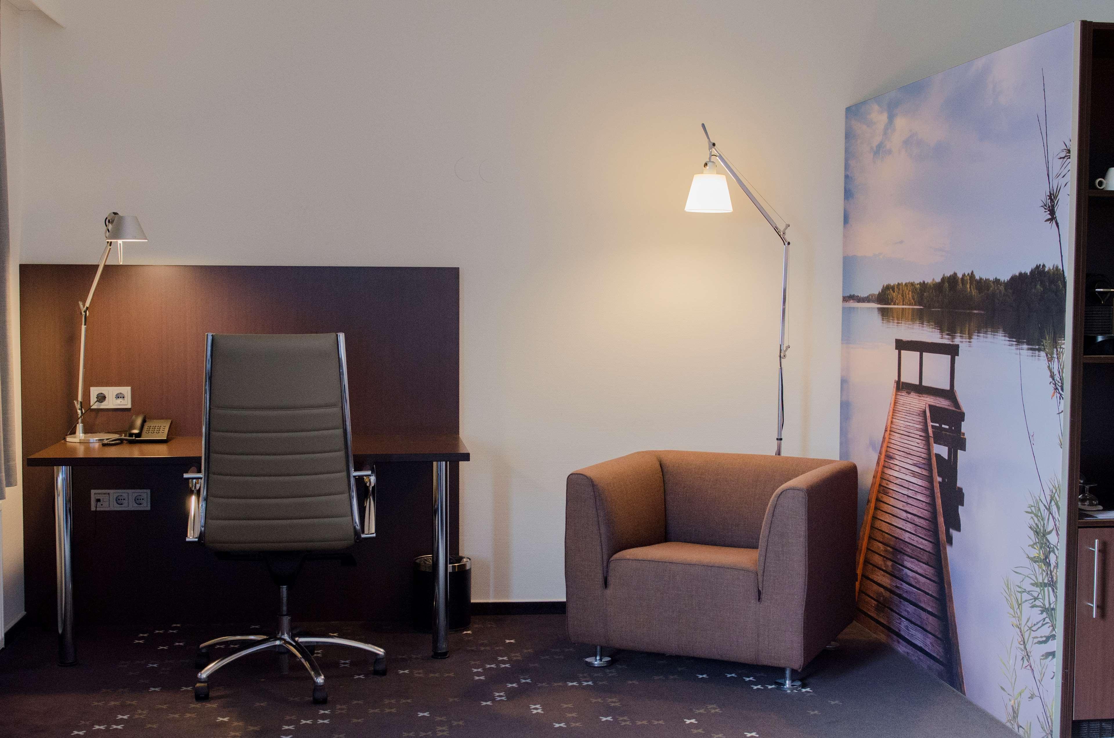 Best Western Plus Flatonia Inn Екстериор снимка