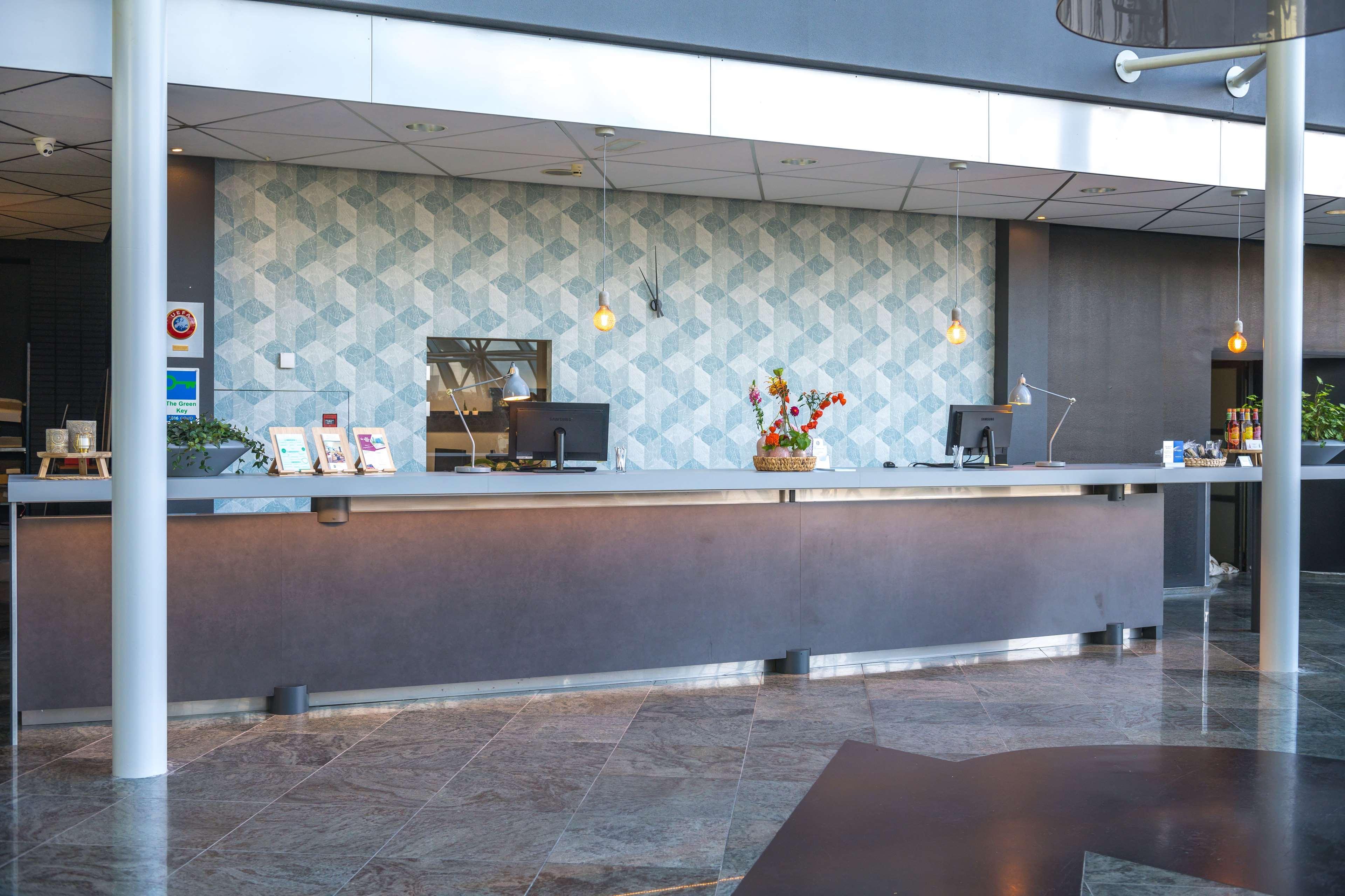 Best Western Plus Flatonia Inn Екстериор снимка
