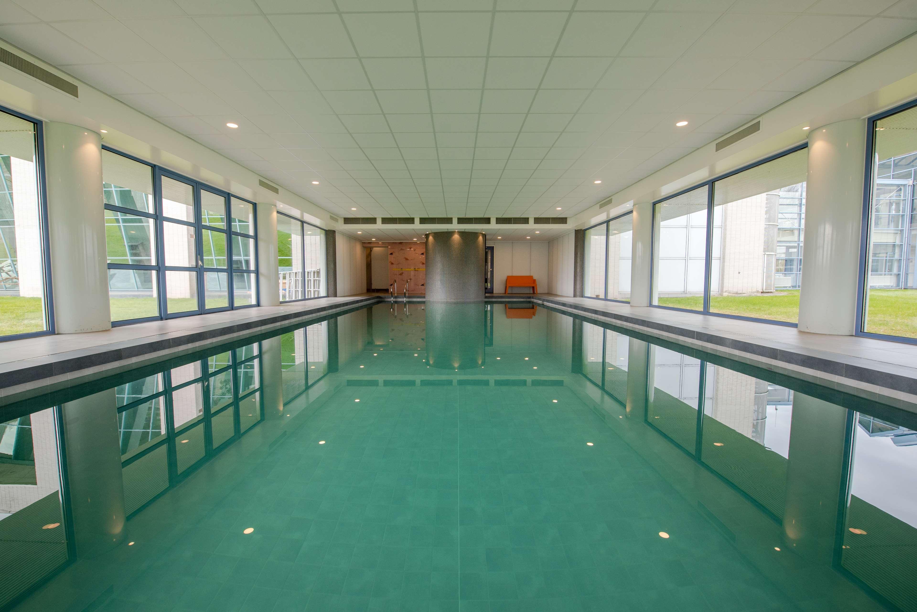 Best Western Plus Flatonia Inn Екстериор снимка
